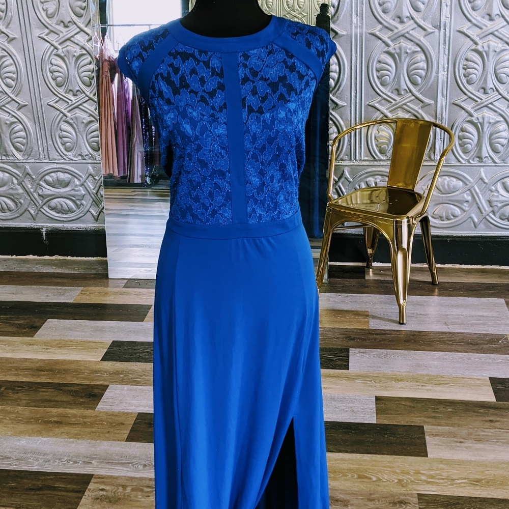 Royal Dress w/ Lace Top and Slit